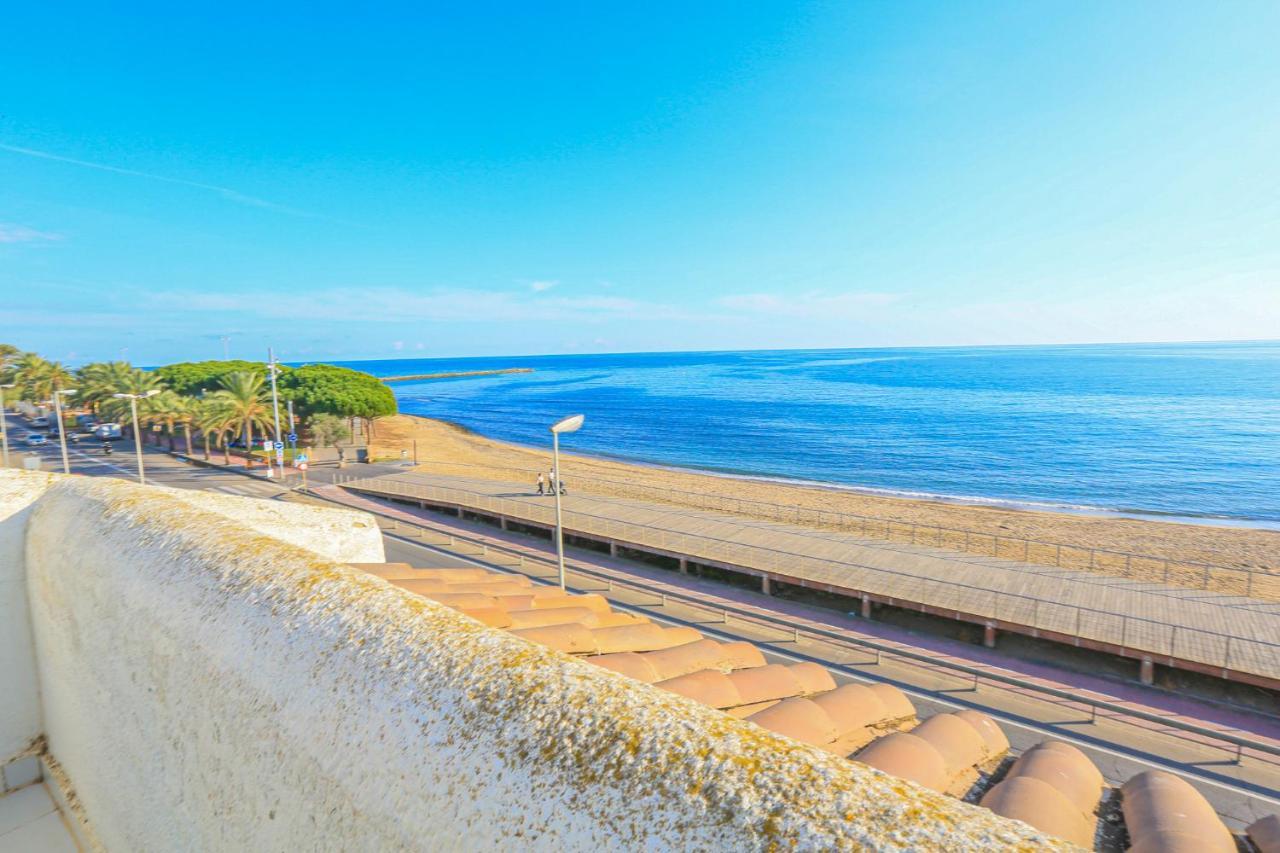 Tallats Litoral Costa Dorada - Only Families カンブリルス エクステリア 写真